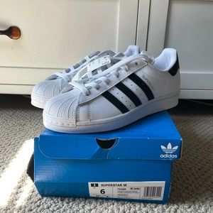 adidas Superstar